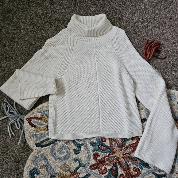 Anthropologie Maeve Cropped Turtleneck Sweater - Picture 4 of 5
